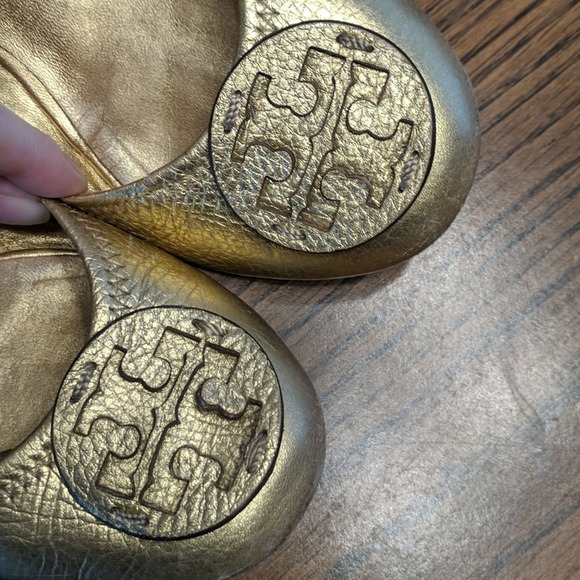 Tory Burch Gold Metallic Leather Flats 7 - Picture 11 of 14